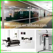 High quality executive glass partition wall