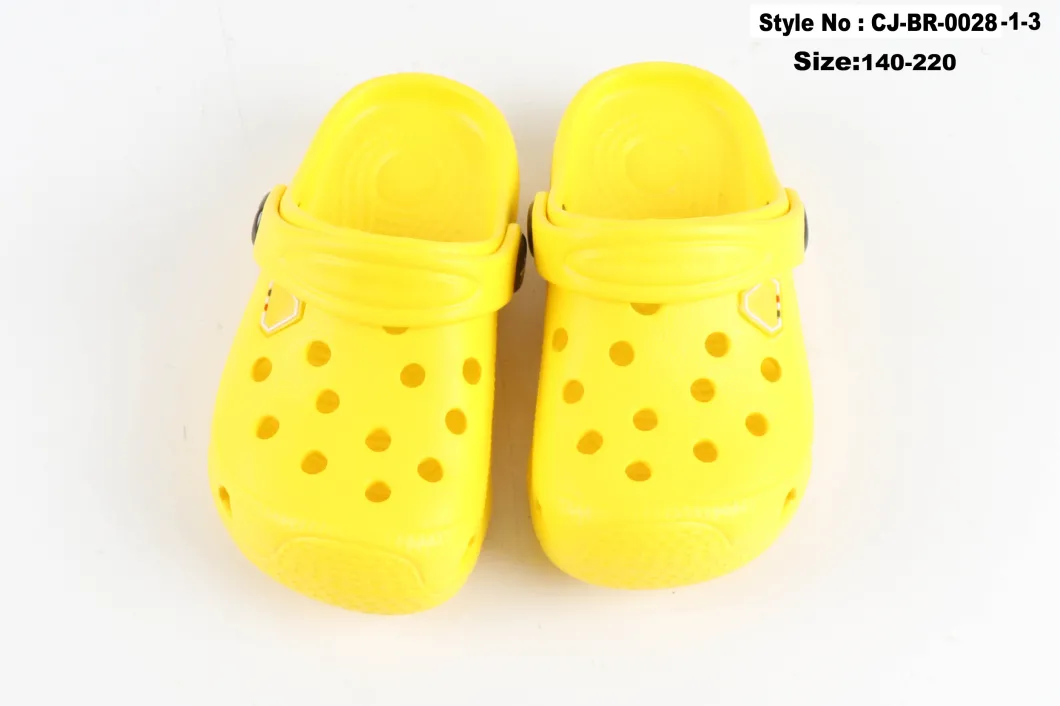 2020 New Platform Beach Light Weight Cartoon Kid Sandals Clogs for Children