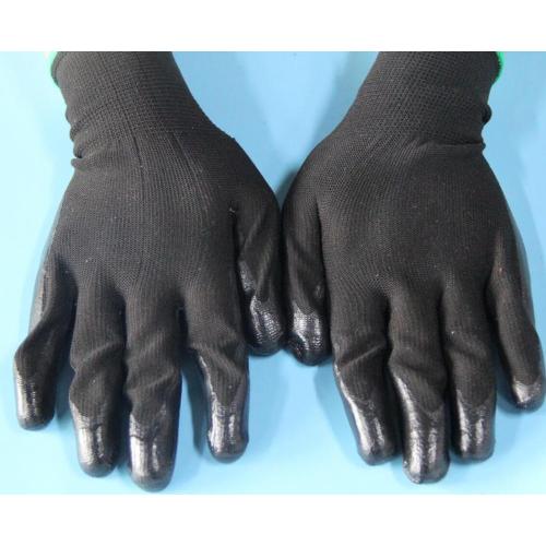 Nitrile coated oil resistant safety gloves