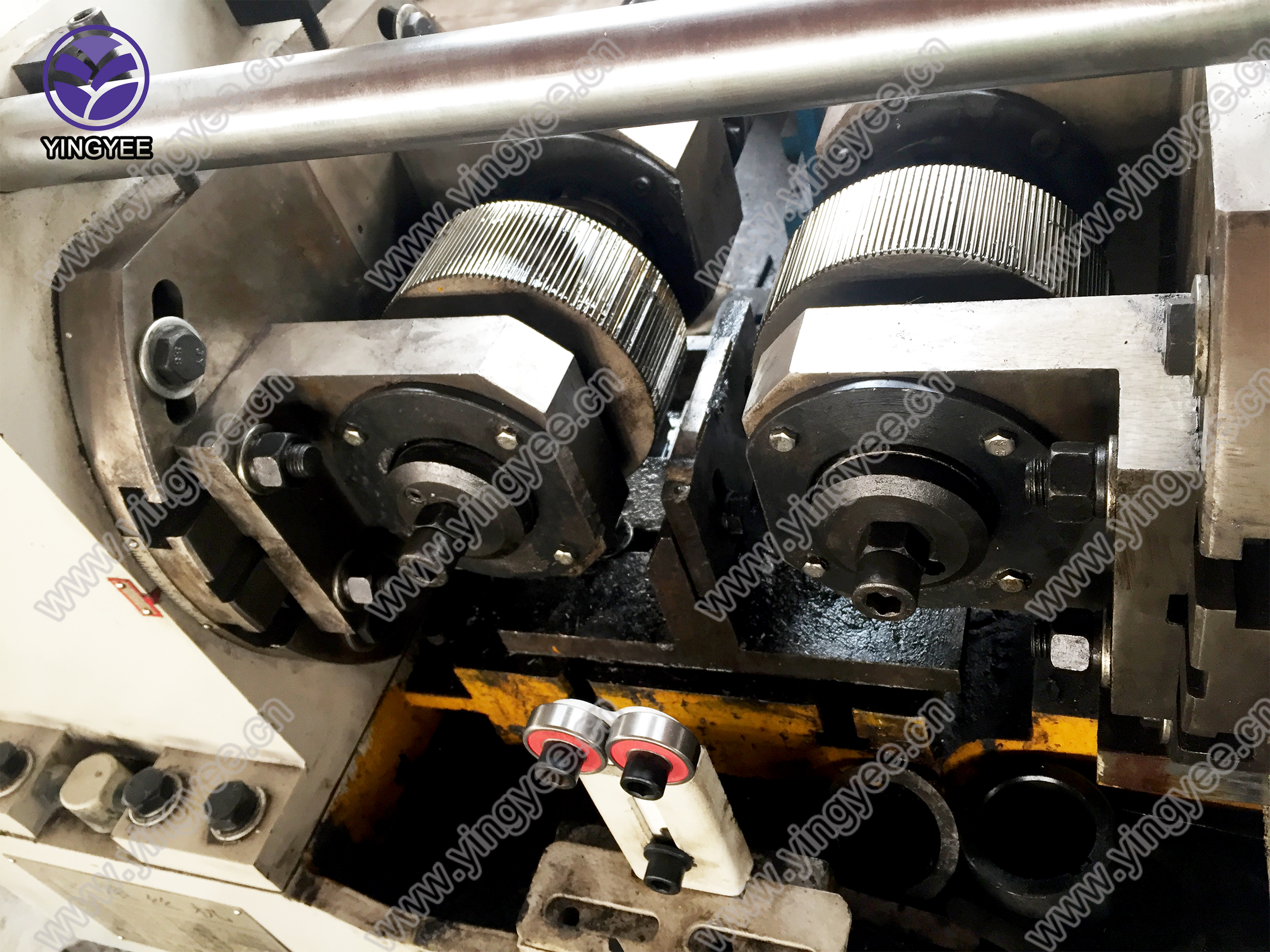 Z28-650 Thread rolling machine with roller screw threading machine