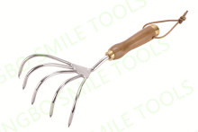 High quality five-tooth loose soil rake comfortable wooden handle rake grass rake gardening tools
