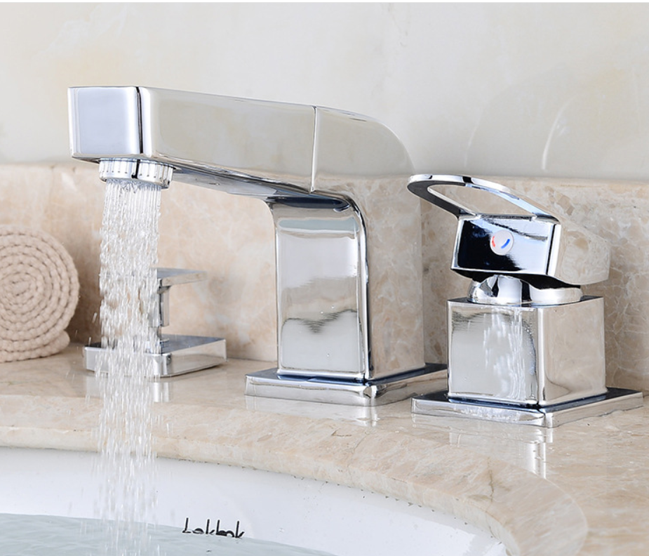 Cuarto de baño nuevo diseño de latón flexible lavabo y grifo de bañera con función de extracción