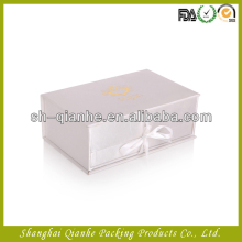 fabric box / velvet box / box with ribbon, chipboard box