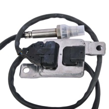 Volkswagen Passat B7 2.0 TDI Nitrogen Oxygen Sensor 5WK9 6688A 03L907807AD