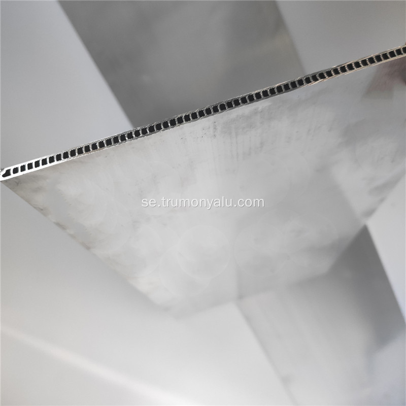 Superwide aluminiumkanalrör för värmeväxlare