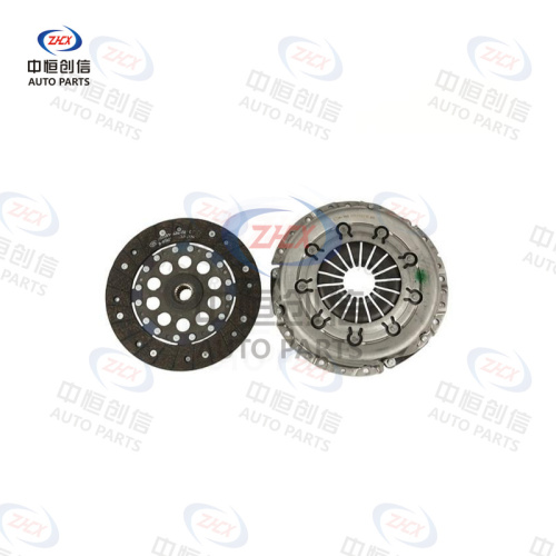 Set ambreiaj pentru Nissan Tiida