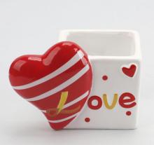 VALENTINE'S DAY CERAMIC DECORATIONS