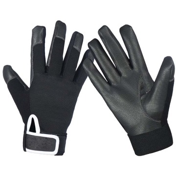 Outdoors flying Frisbee gloves