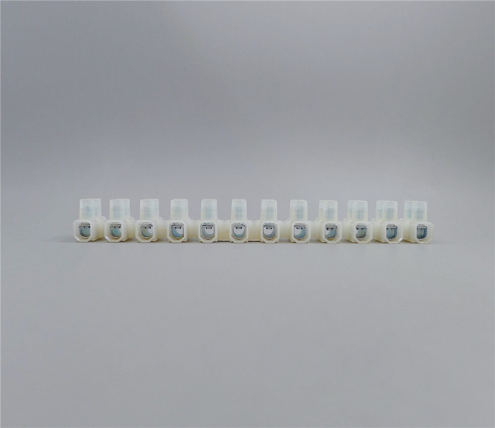 قطاع القوي الطرفي مصنوع من قاعدة مسطحة polypamide66