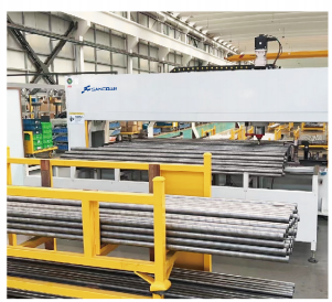 Automatic straightening machine for steel pipe