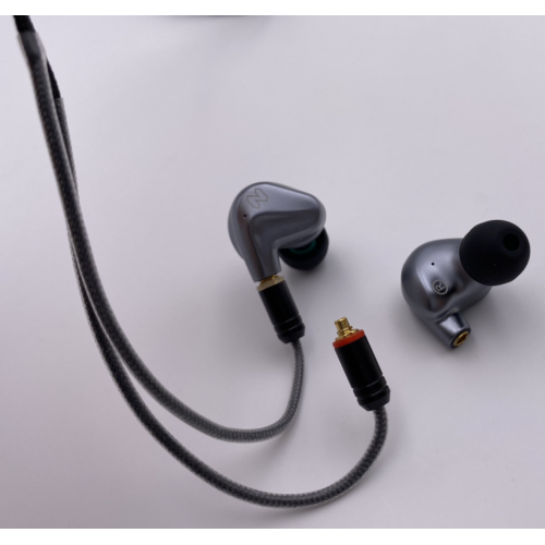 HiFi in-ear-hörlurar för audiofila musiker