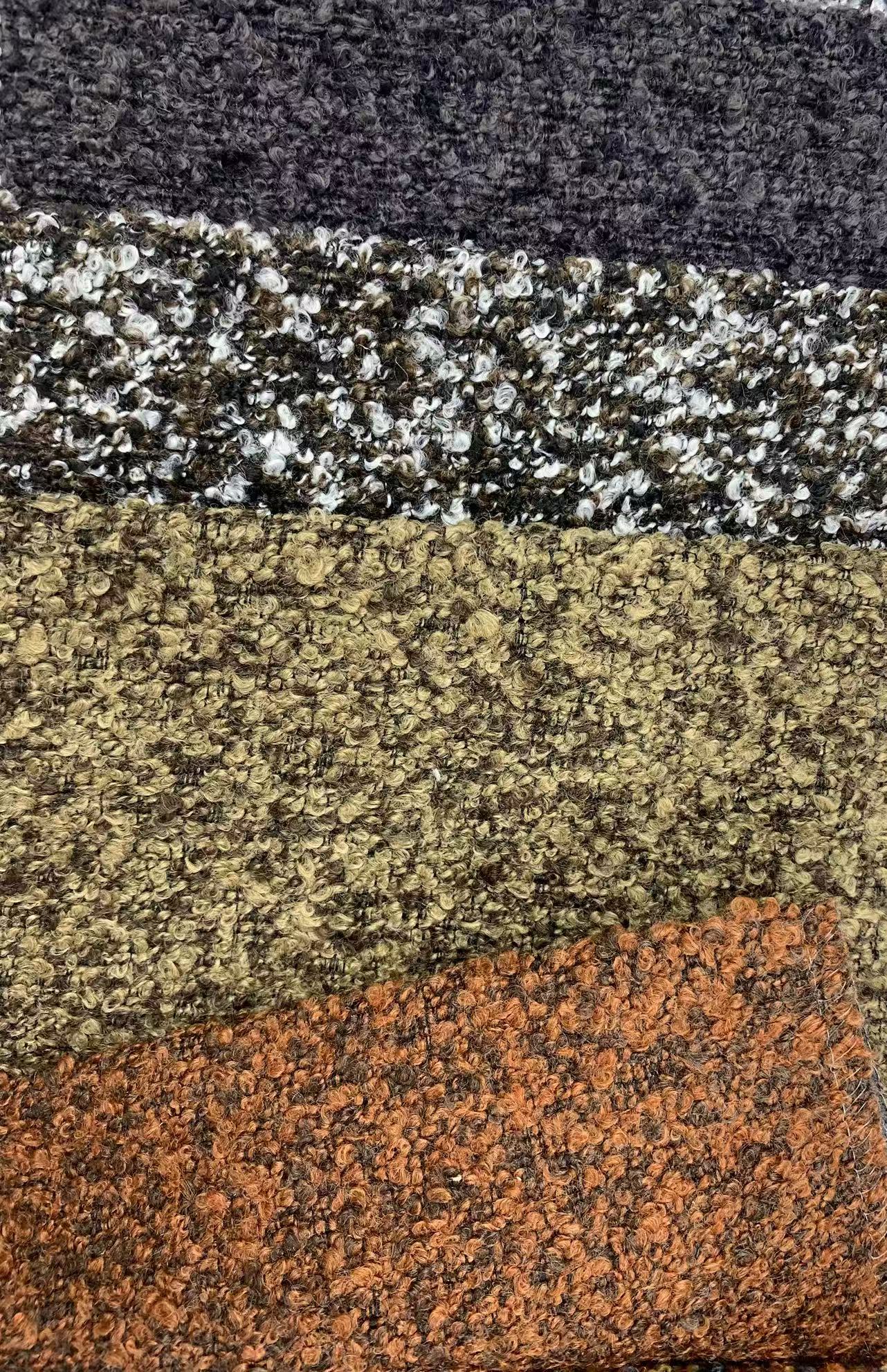 Tissu bouclé doux et élégant. Soft and Stylish Bouclé Fabric