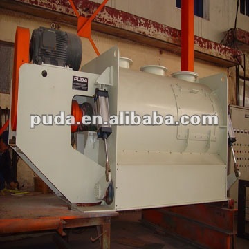 Horizontal mixing machine