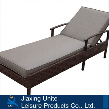 Hot sale wicker bed patio chaise lounge