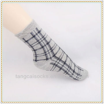 New design jacquard sport socks