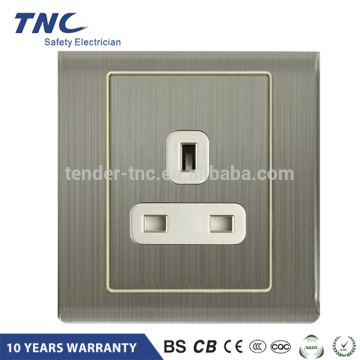 Good Service Quality Assurance Electric 2 Pin And 3 Pin Socket With Wall Switch