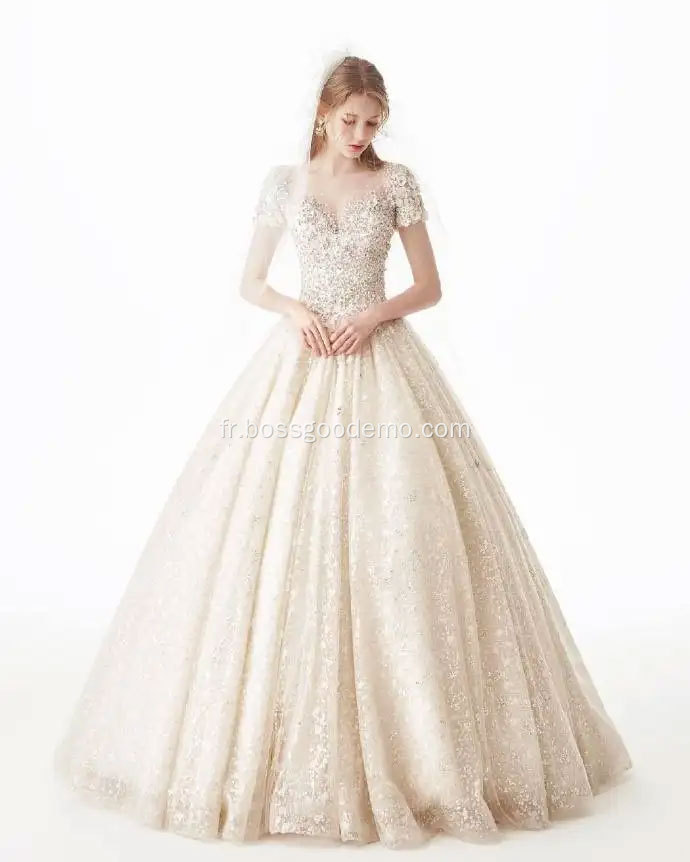 Robe de mariée en V à manches longues