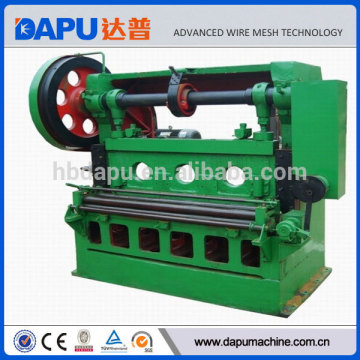 Hot expandable sheeting metal diamond mesh machine