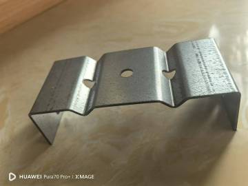 Steel supports in waterprrof BIPV solar mounting systems