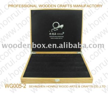 wooden gift package with velvet lining
