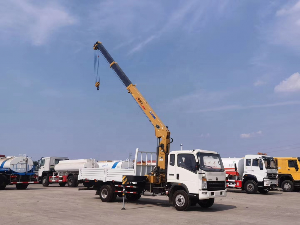 mini crane 2000kg untuk harga truk