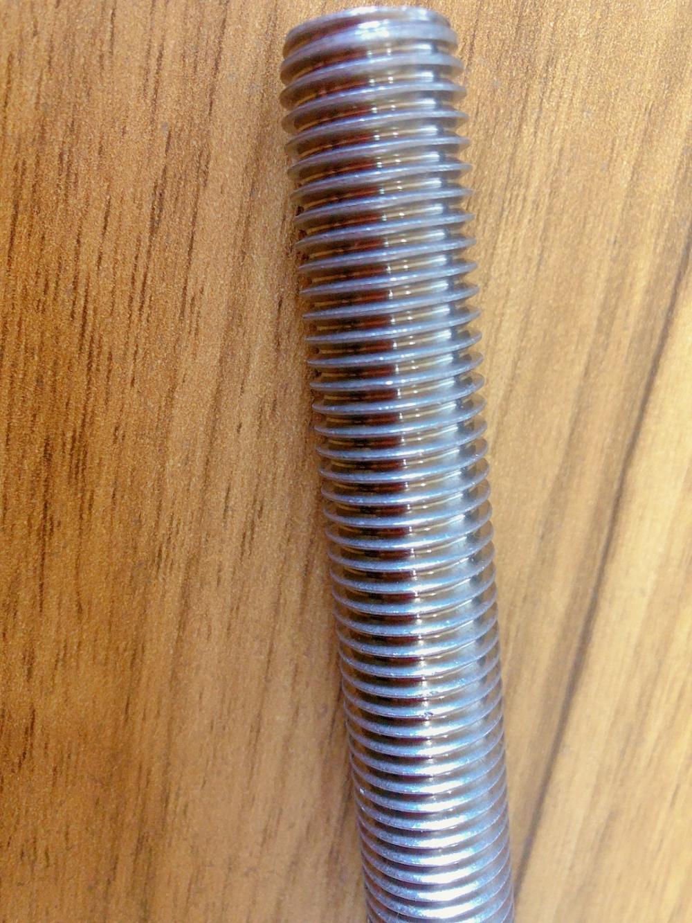 975 Thread Rod