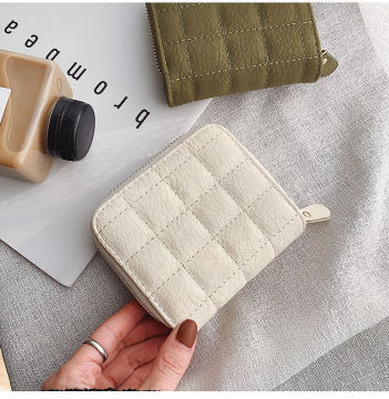 Fashionable PU Leather Plaid Short Wallet for Women with Coin Purse