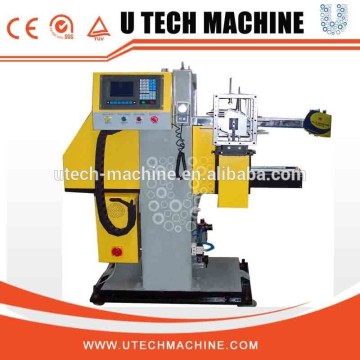 Automatic in mould labeing machine