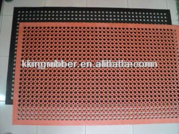 porous durable rubber carpet mat