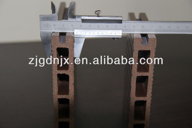 Plastic Wood Sawdust board making machine/WPC PVC door production line