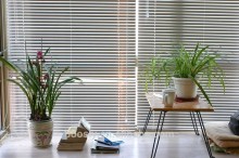 aluminum motorized venetian blind