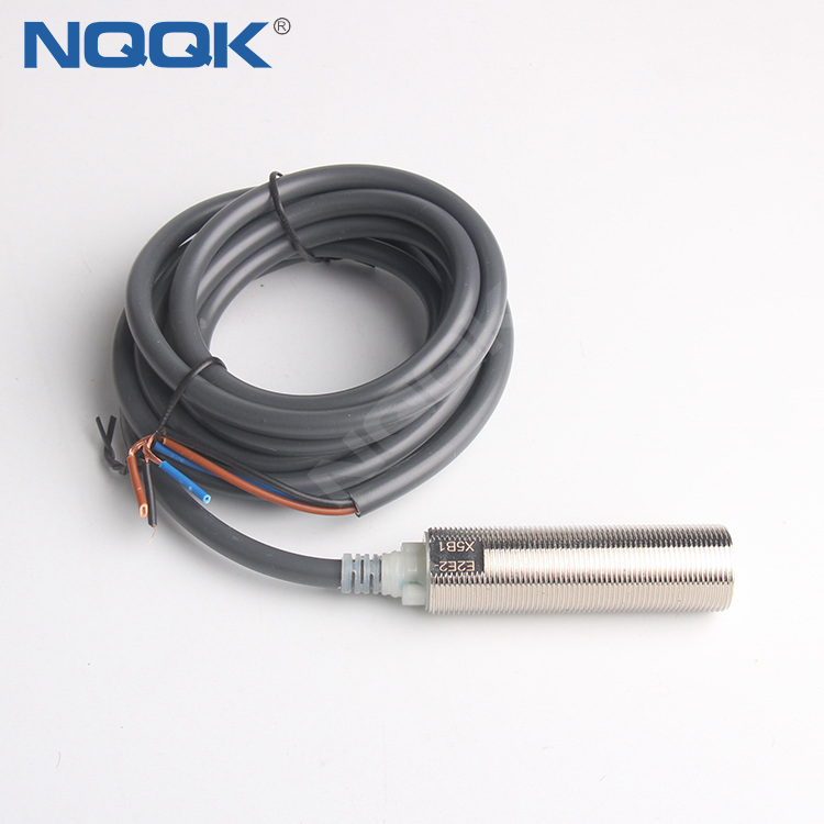 Proximity switch E2E2-X5B1 Inductive sensor