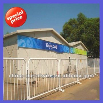 Pedestrian barricade manufacturer