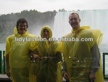 Waterproof Disposable PE Raincoat