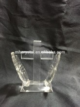 CHRISTIAN CRYSTAL CROSS WITH PRAYING HANDS MH-15043