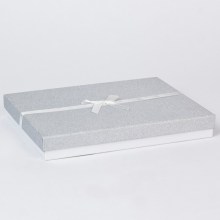 Luxury custom paper cardboard presentation box photo