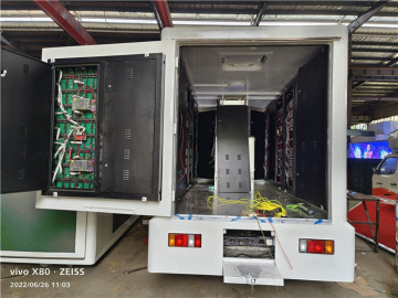 P5 ISUZU LED Mobile Billboard