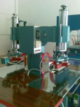 Folder pocket welding machine