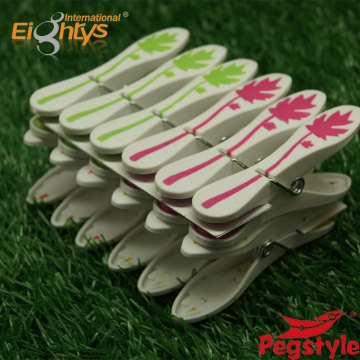 high quality TPR plastic colored pegs