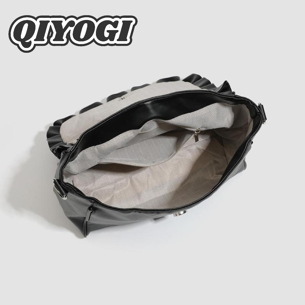 الصور الداخلية للحقيبة Bag inner photos