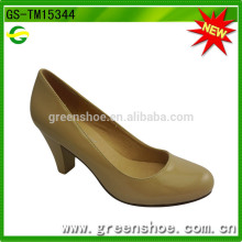 middle age woman thick heel shoe