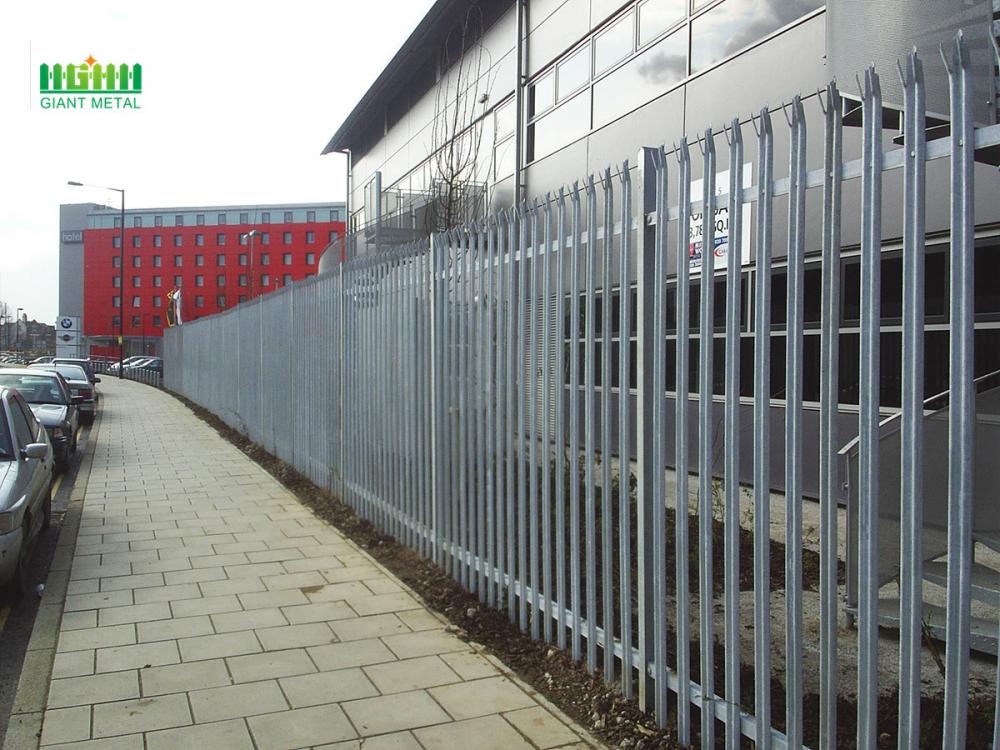 Palisade fence for garden decoration