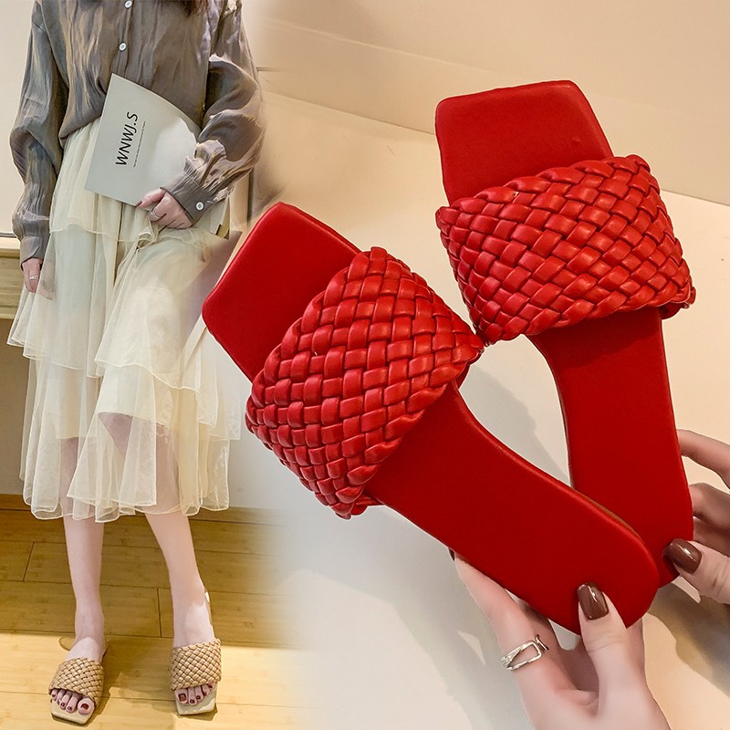 2021 Wholesale big size fancy woven slippers custom women sandals flat slipper for women slippers for ladies