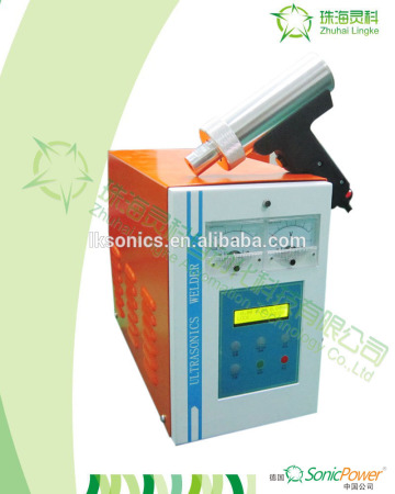 Plastic handheld welder