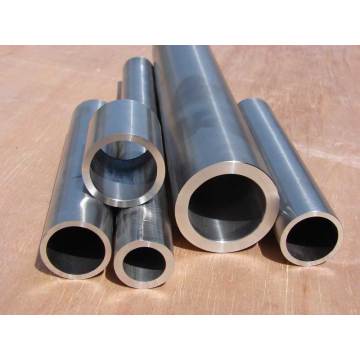 Tube en titane Tube sans soudure en titane ASTM B338 Gr2 Tube en titane pour échangeur de chaleur Prix