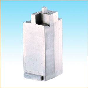 YIZE has high technical level for CNC turning plastic mold components