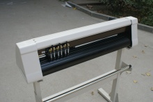 alibaba uae sticker cutting plotter/ plotter cutting/ usb 2.0 driver cutting machine 630mm