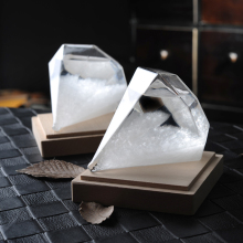 Diamond Shaped Glass Storm Weather Predicting Storm