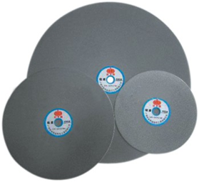 Concrete diamond cutting and grinding disc for concrete