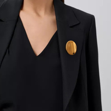 Minimalist Gold Plated Fashion Jewelry: Brooches and Pins for Women